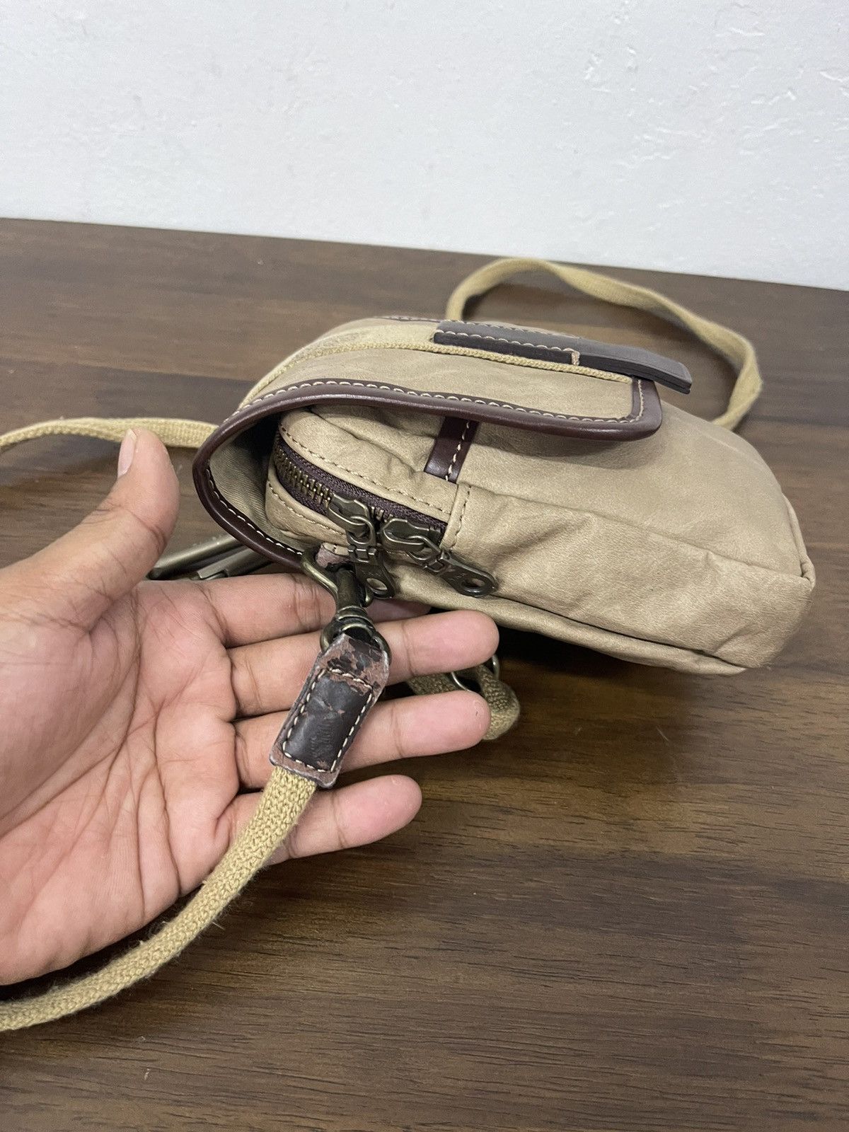 Japanese Brand × Takeo Kikuchi Unisex Takeo Kikuchi Quick Pocket Leather Crossbody bag Size ONE SIZE - 7 Thumbnail