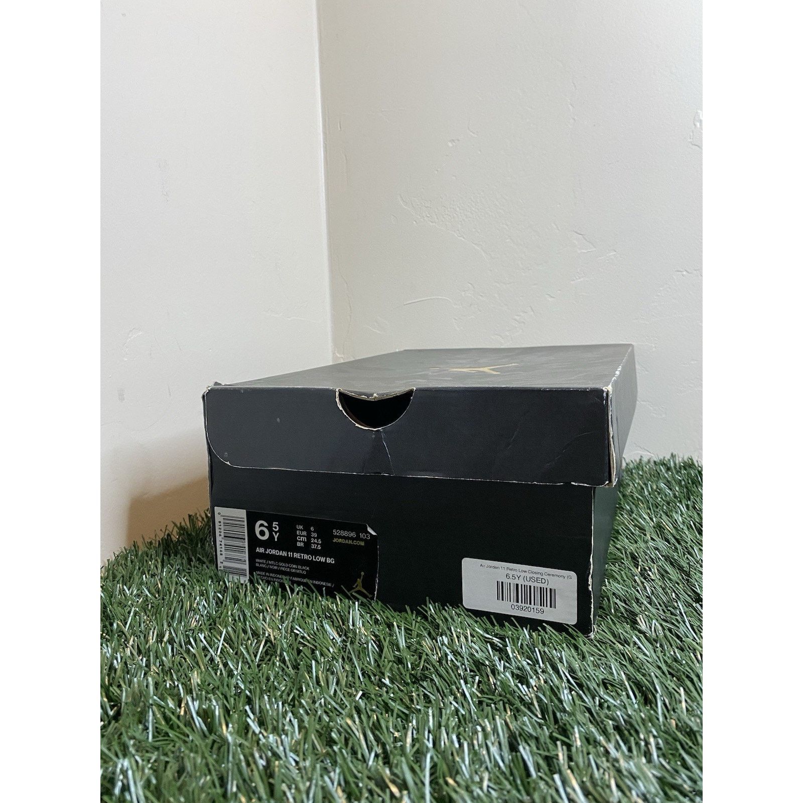 Nike Nike Air Jordan 11 Retro Closing Ceremony | Size 6.5Y Size US 6.5 / EU 39-40 - 14 Thumbnail