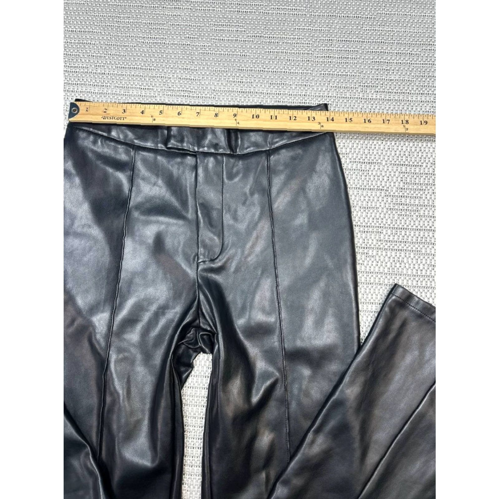 7 For All Mankind VINTAGE 7 For All Mankind Faux Leather Pants Black Womens Small Mid Rise Flare Leg Size 28" / US 6 / IT 42 - 7 Thumbnail