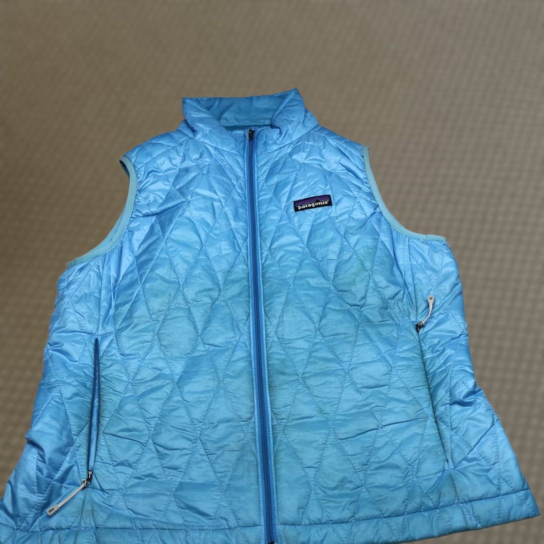 Patagonia Patagonia Vest Women Medium Blue Nano Puff Quilted Zip Full Zip Lightweight Insulated Nylon Lining Sleeveless All Seasons Casual Travel Size M / US 6-8 / IT 42-44 - 1 Thumbnail