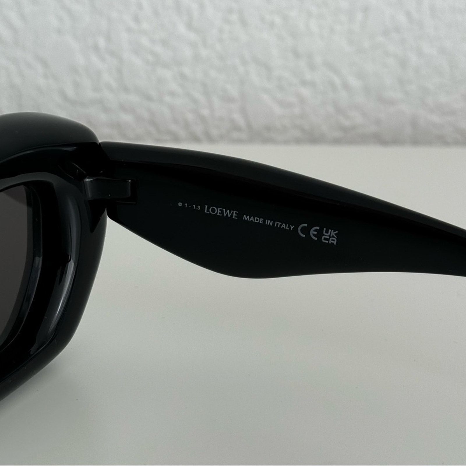 Loewe New! Loewe Black Sunglasses LW40117I 01A, Authentic Size ONE SIZE - 11 Thumbnail