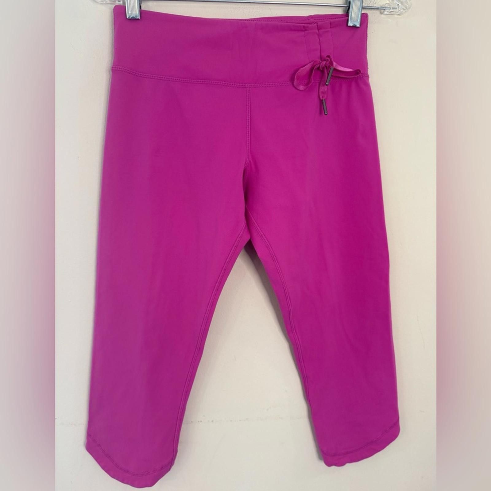Kyodan Kyodan hot pink cropped leggings coquette bow SZ SM Size 28" / US 6 / IT 42 - 1 Thumbnail