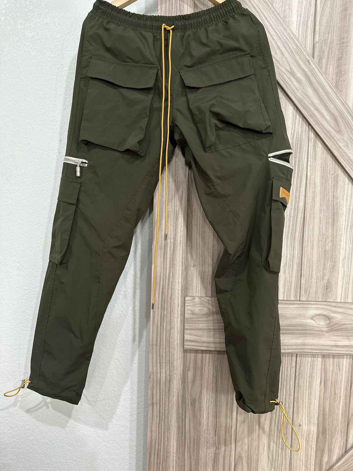 Rhude Rhude classic cargo pants size Medium NWT Size US 34 / EU 50 - 1 Thumbnail