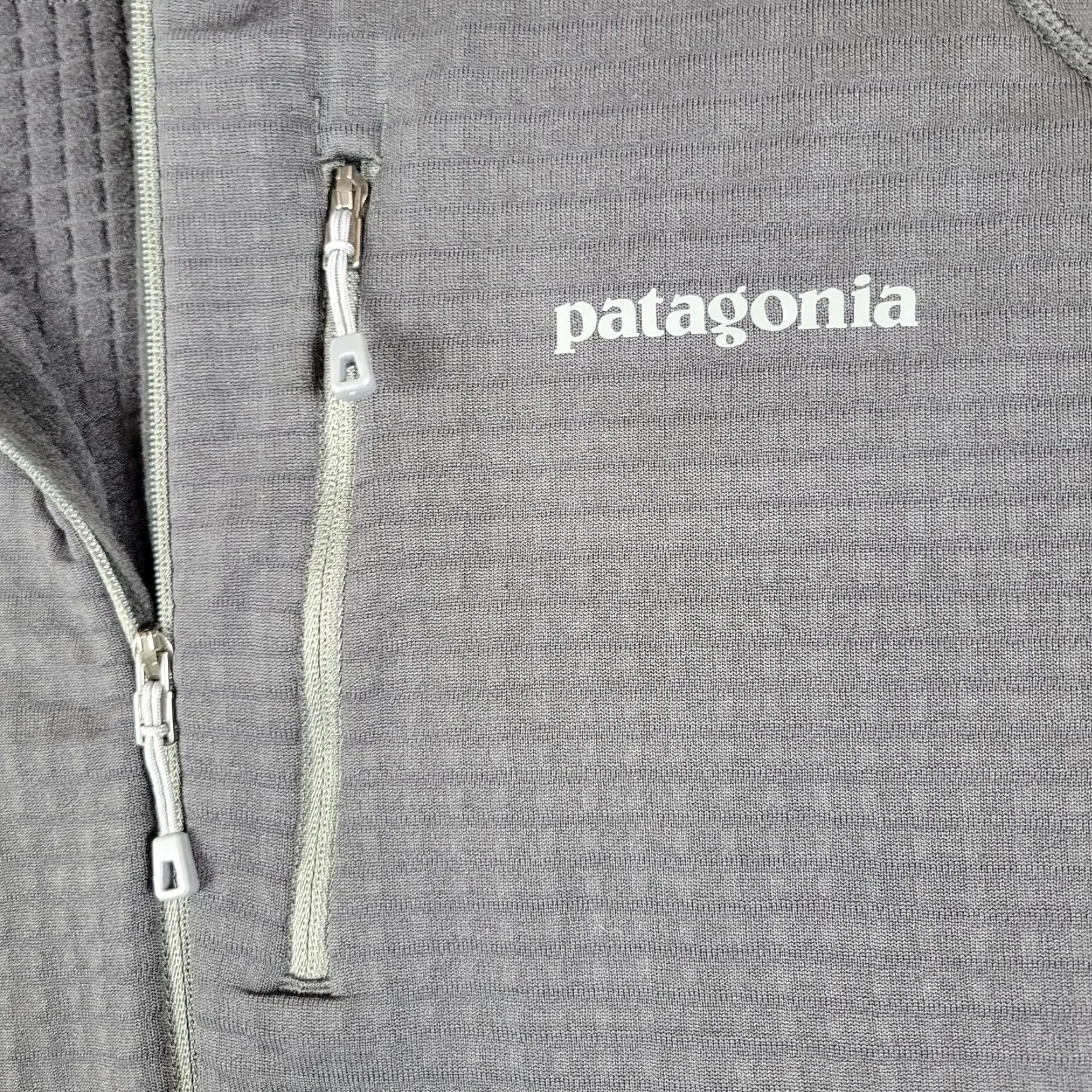 Patagonia Patagonia R1 Fleece Jacket Mens XL Black Thermal Full Zip Hiking Outdoor Jacket Size US XL / EU 56 / 4 - 6 Thumbnail