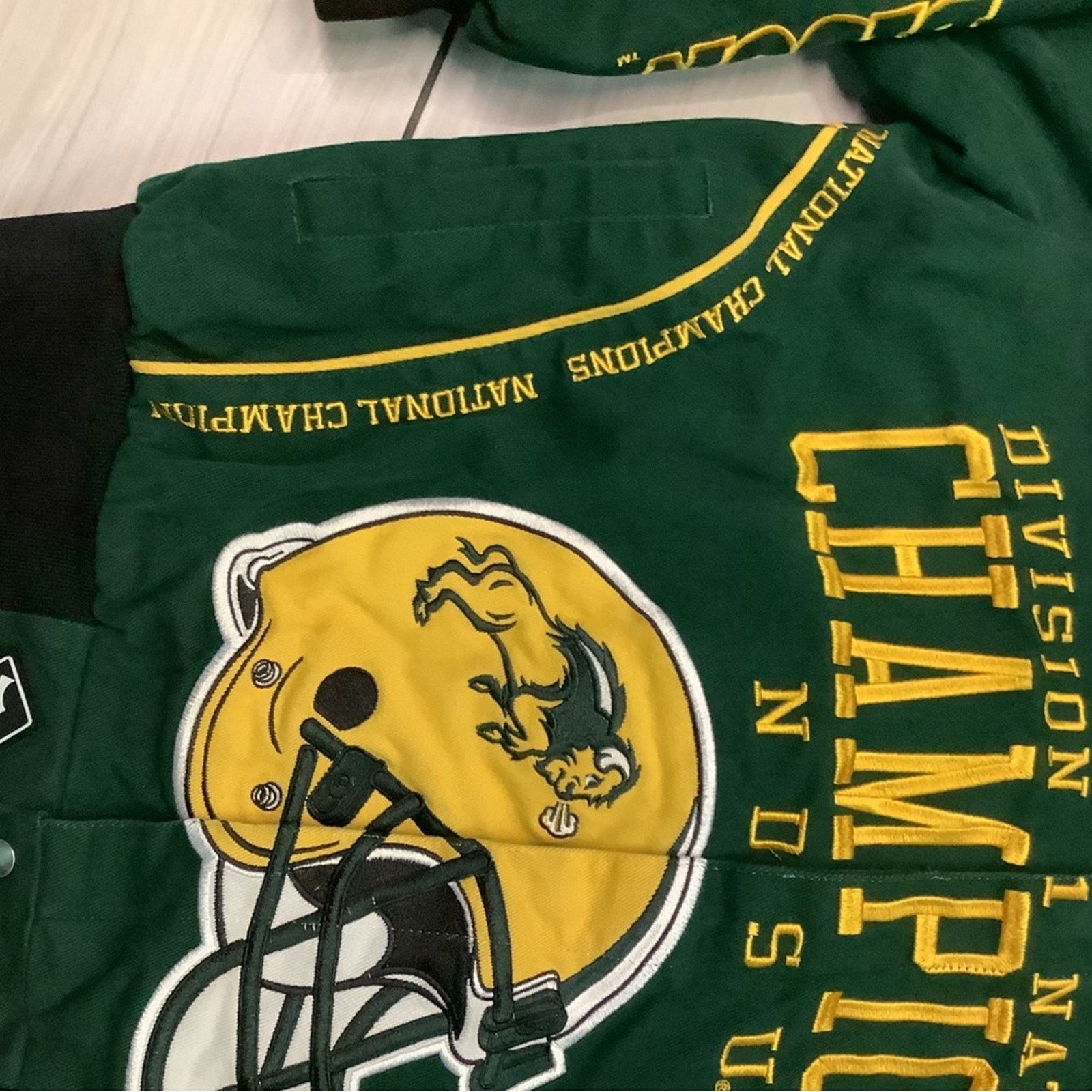 Vintage NDSU Champions 14 X Division Bison Bomber jacket Size US L / EU 52-54 / 3 - 5 Thumbnail