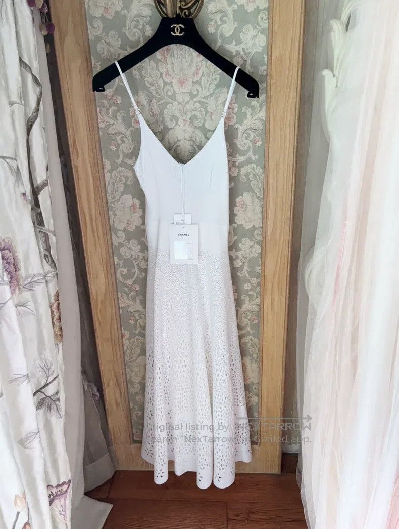 Chanel Chanel 23A Handicraft Workshop White Hollow Dress Size XS / US 0-2 / IT 36-38 - 1 Thumbnail