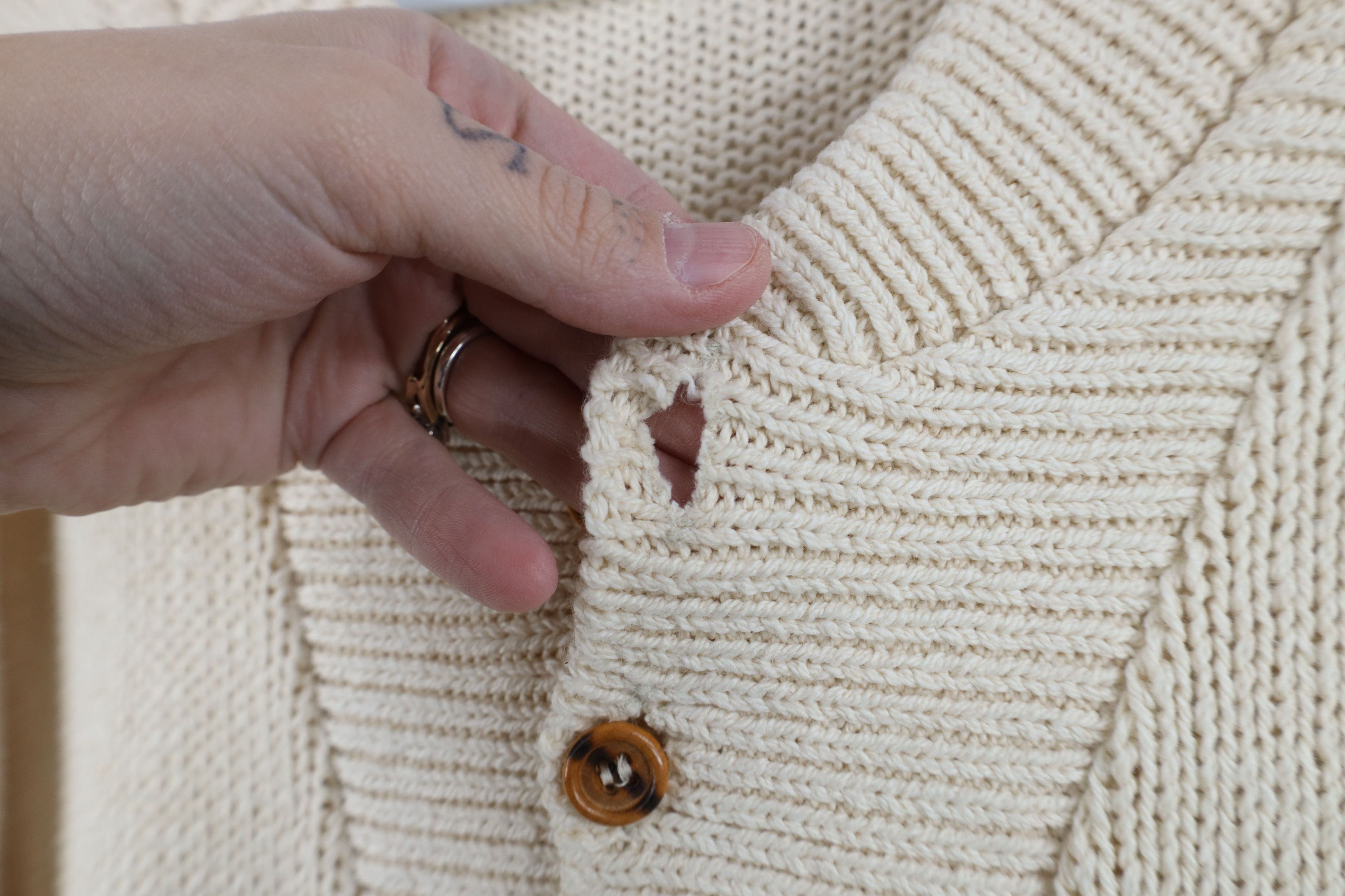 Vintage Vintage 90s Streetwear Ribbed Knit Henley Sweater Cream USA Size US XL / EU 56 / 4 - 5 Thumbnail