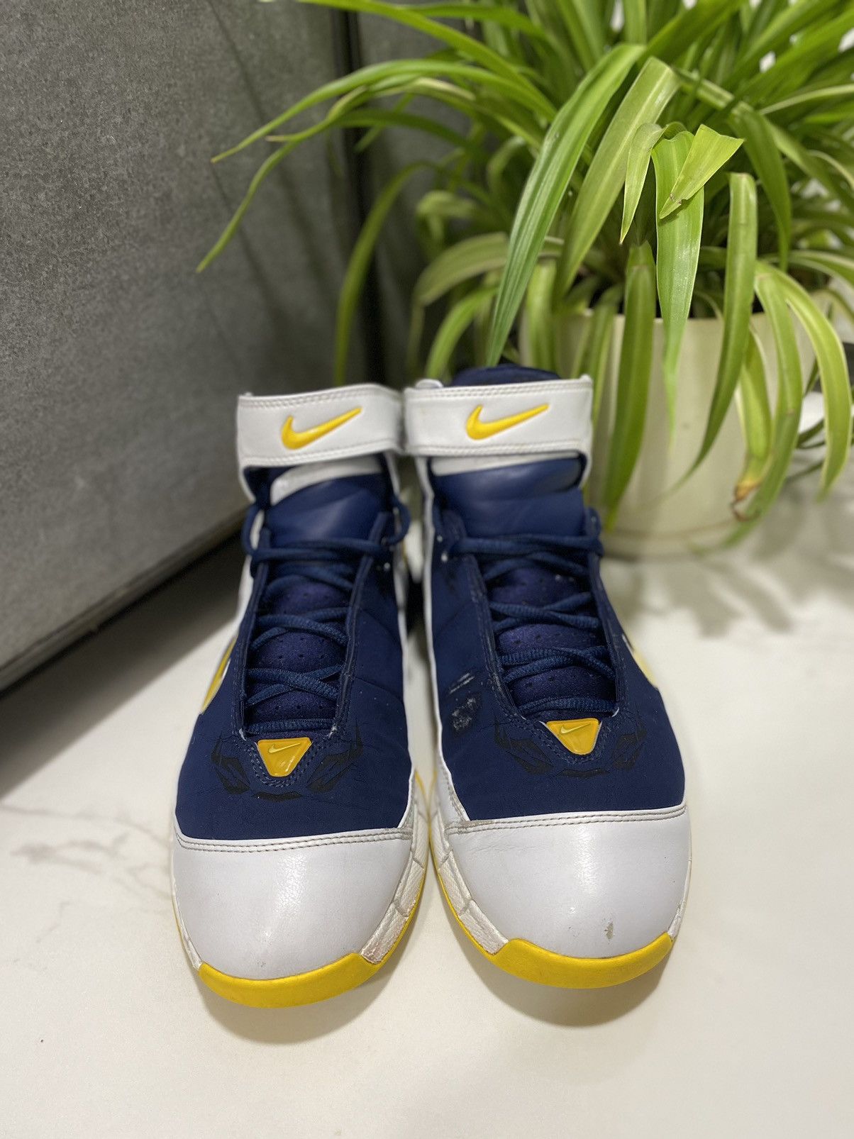 Nike Nike Air Zoom huarache 2K5 Midnight Navy Varsity Maize Size US 11 / EU 44 - 4 Thumbnail
