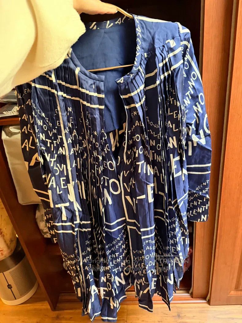 Valentino Valentino Silk dress skirt Size L / US 10 / IT 46 - 2 Thumbnail