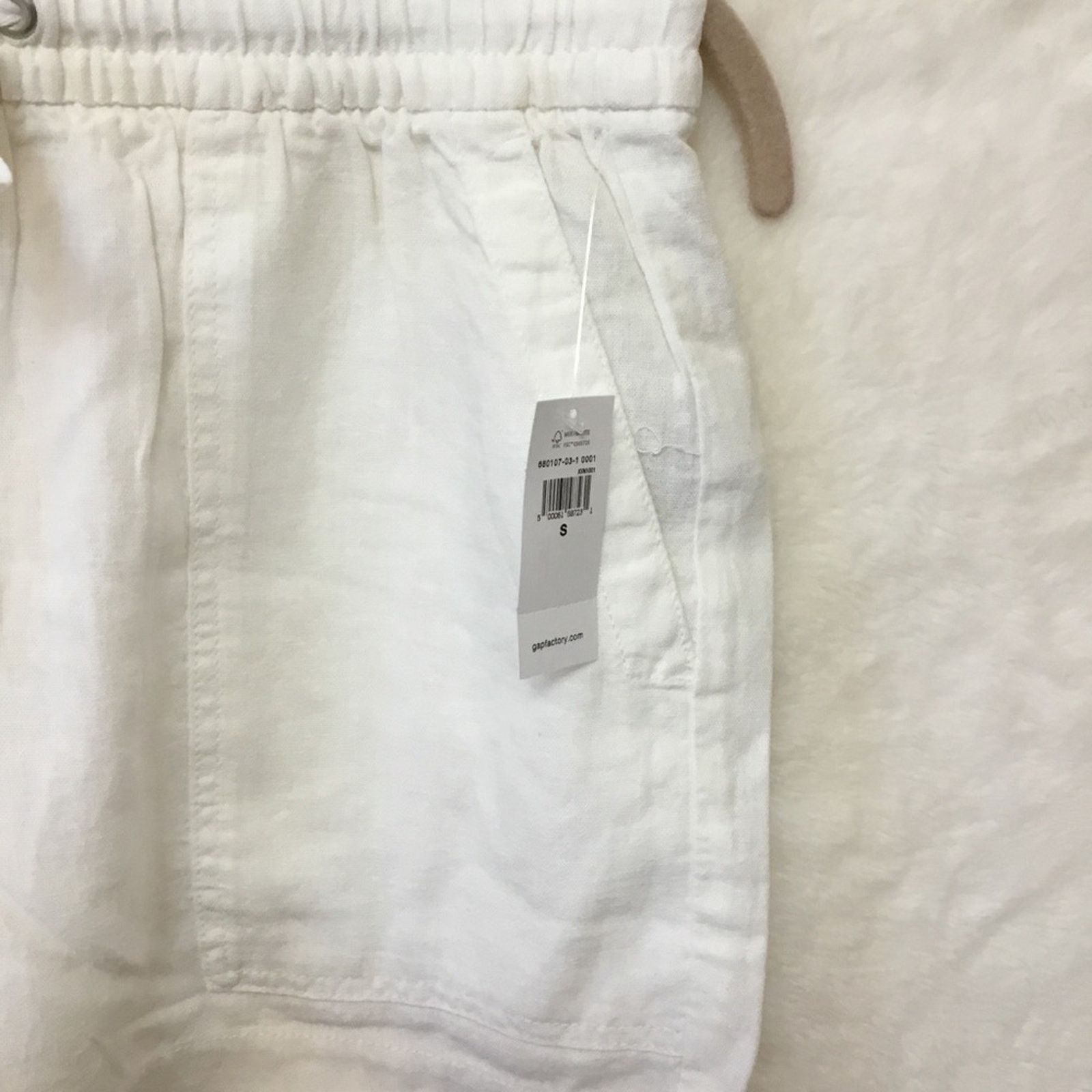 Gap GAP Factory White Pull-On Utility Shorts Size 30" / US 8 / IT 44 - 4 Thumbnail