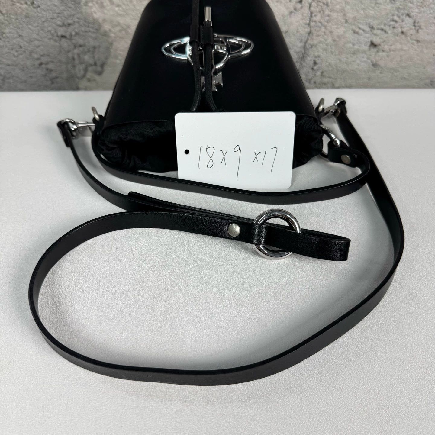 Vivienne Westwood Vivienne Westwood Bucket Bag Used Size ONE SIZE - 8 Thumbnail
