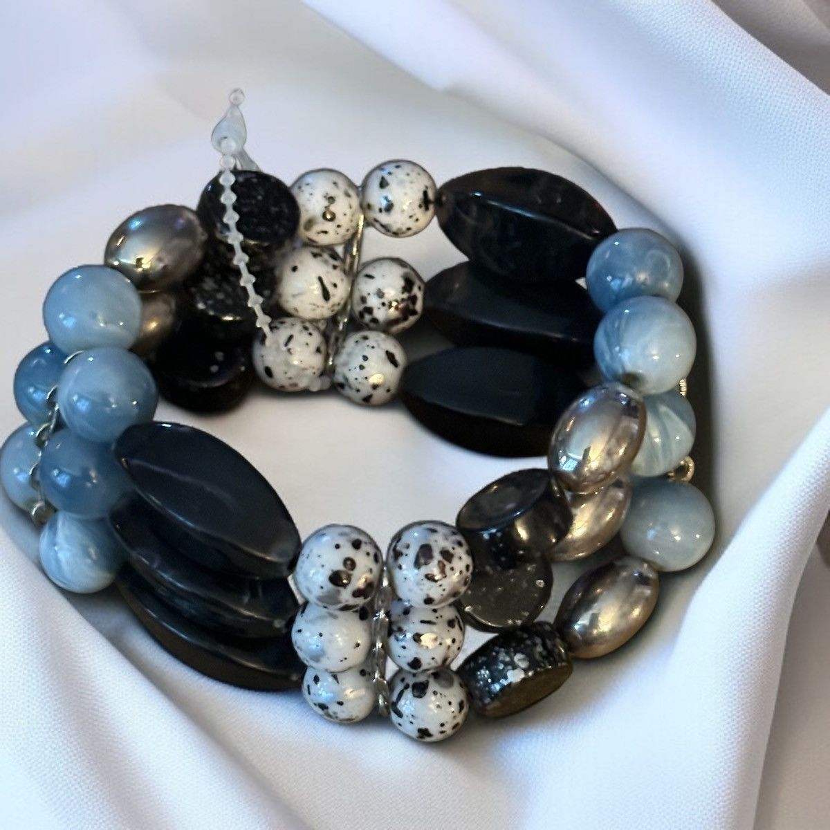 Other Multi bead one piece stacked stretch bracelet Size ONE SIZE - 1 Thumbnail