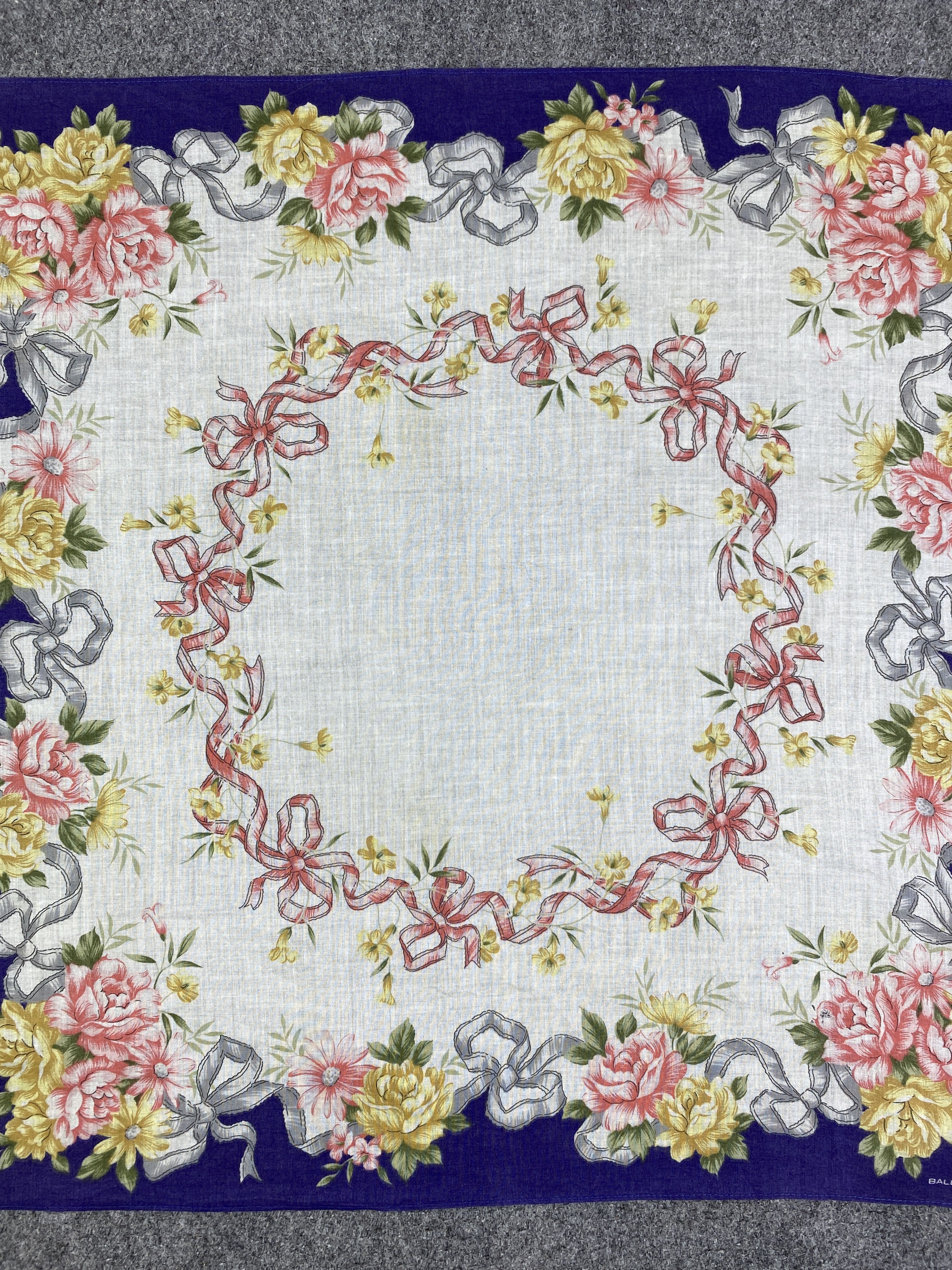 Balenciaga Vintage Balenciaga Flower Handkerchief / Neckerchief HKC1073 Size ONE SIZE - 7 Thumbnail
