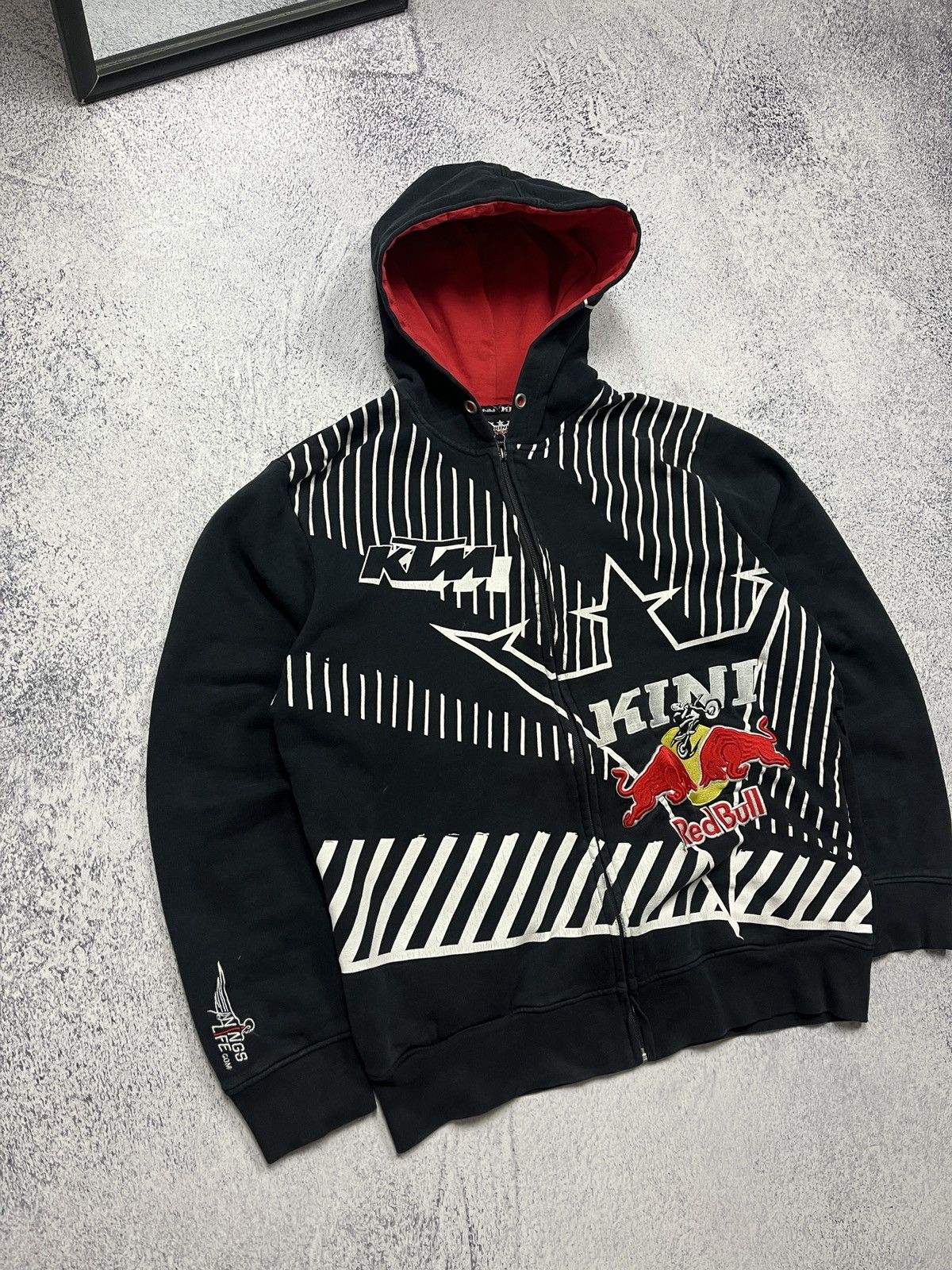 Red Bull Red Bull Kini Racing KTM Crazy Big Logo Zip Up Hoodie Y2k Size US L / EU 52-54 / 3 - 4 Thumbnail