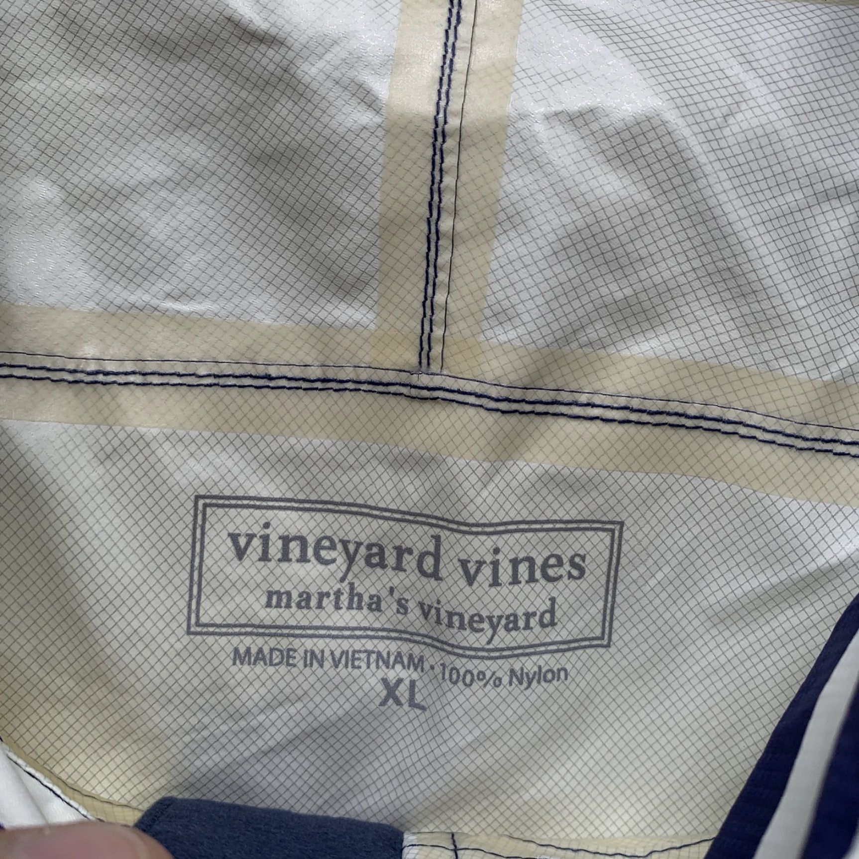 Vineyard Vines NEW Vineyard Vines Rain Coat Womens XL Blue Yellow Water Proof NWT 65 Size XL / US 12-14 / IT 48-50 - 4 Thumbnail
