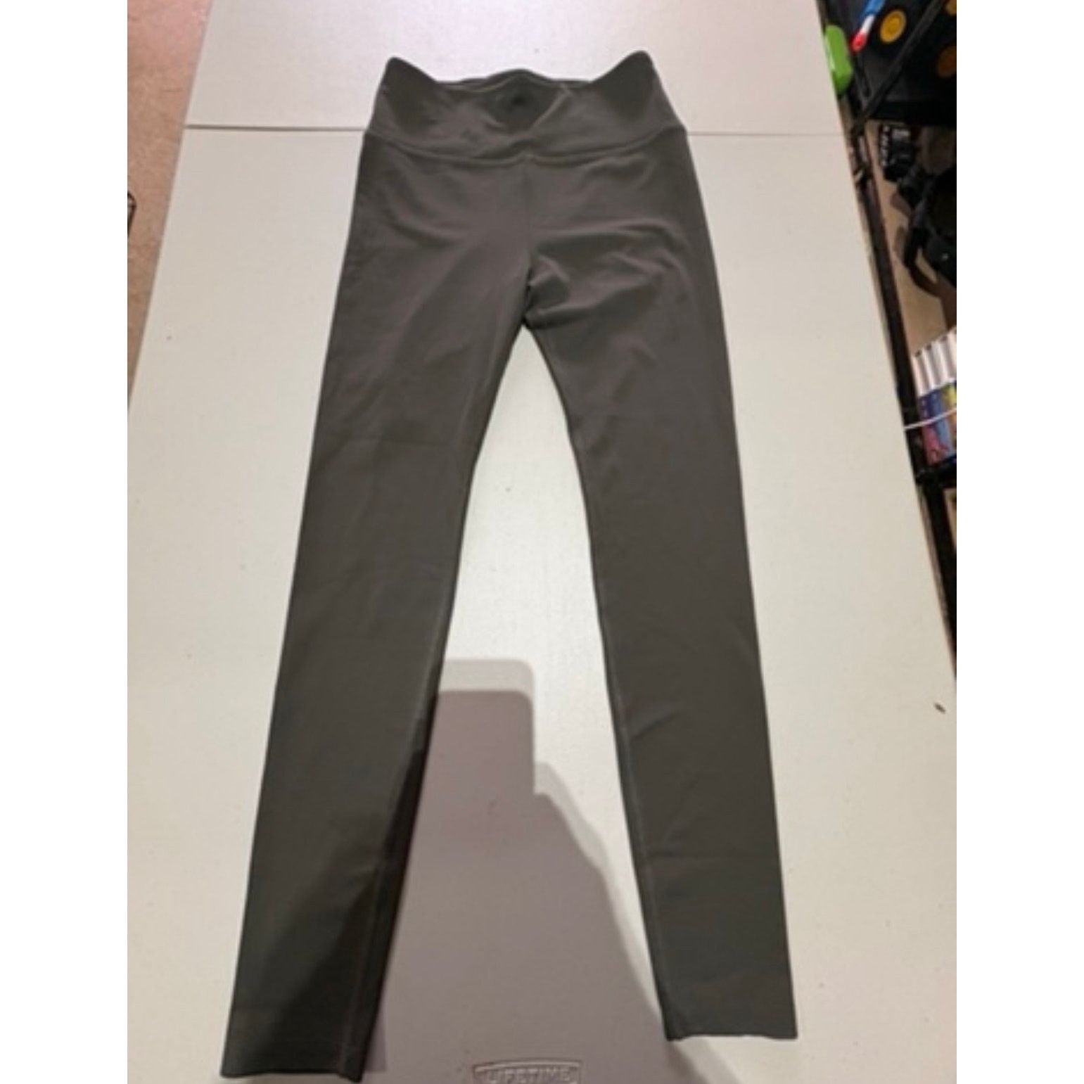 Lou & Grey Lou & Grey Women’s Olive Green Leggings Size Small Size 27" / US 4 / IT 40 - 3 Thumbnail