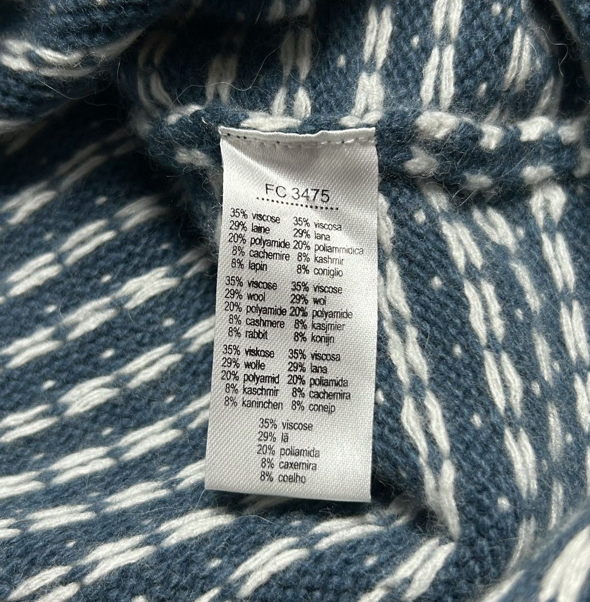 Lacoste × Vintage Vintage Lacoste Knitted V Neck Pattern Sweater Size US L / EU 52-54 / 3 - 13 Thumbnail