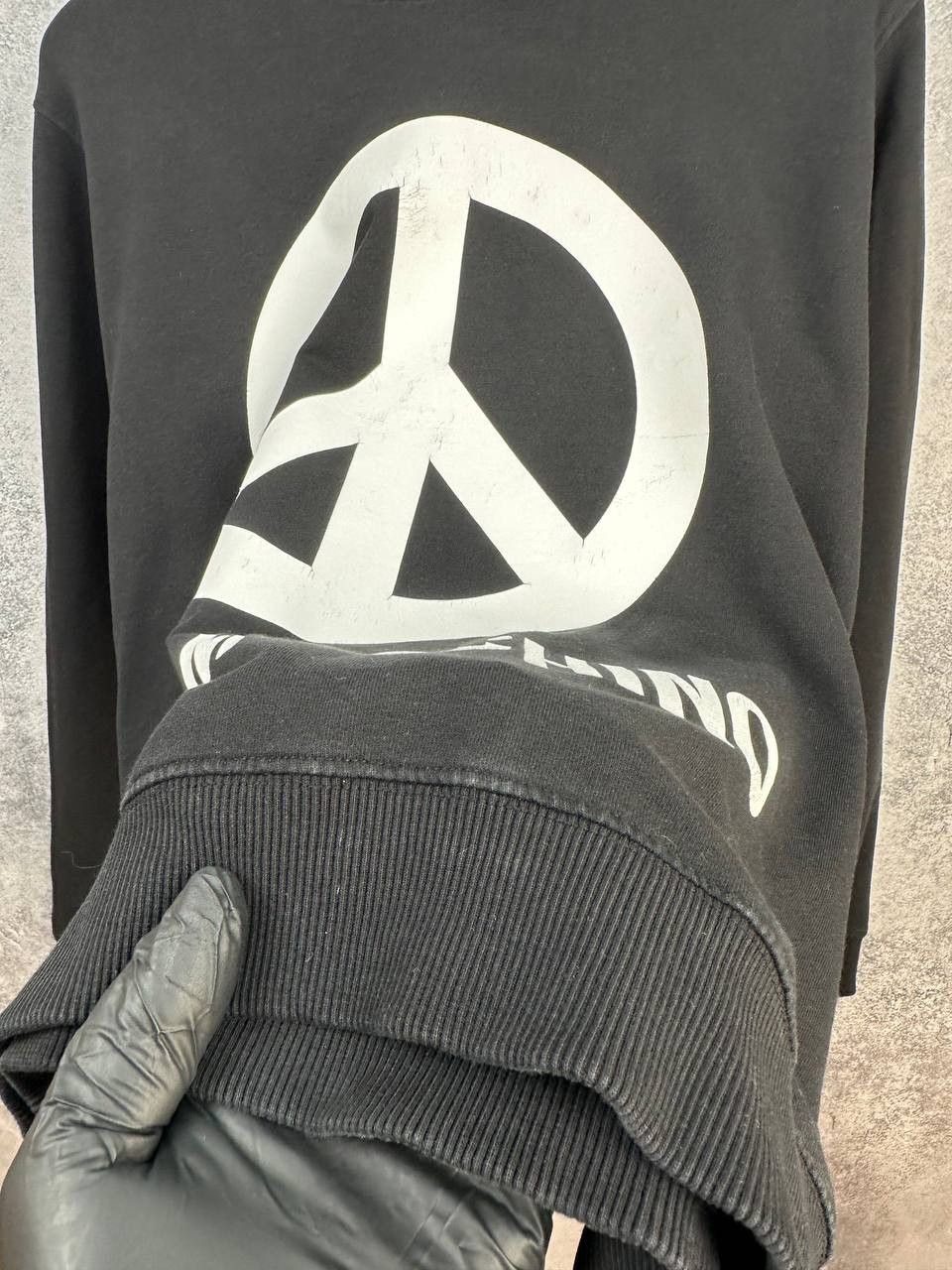 Moschino Love Moschino Peace Logo Sweatshirt Black Jumper Long Sleeve Size US M / EU 48-50 / 2 - 9 Thumbnail