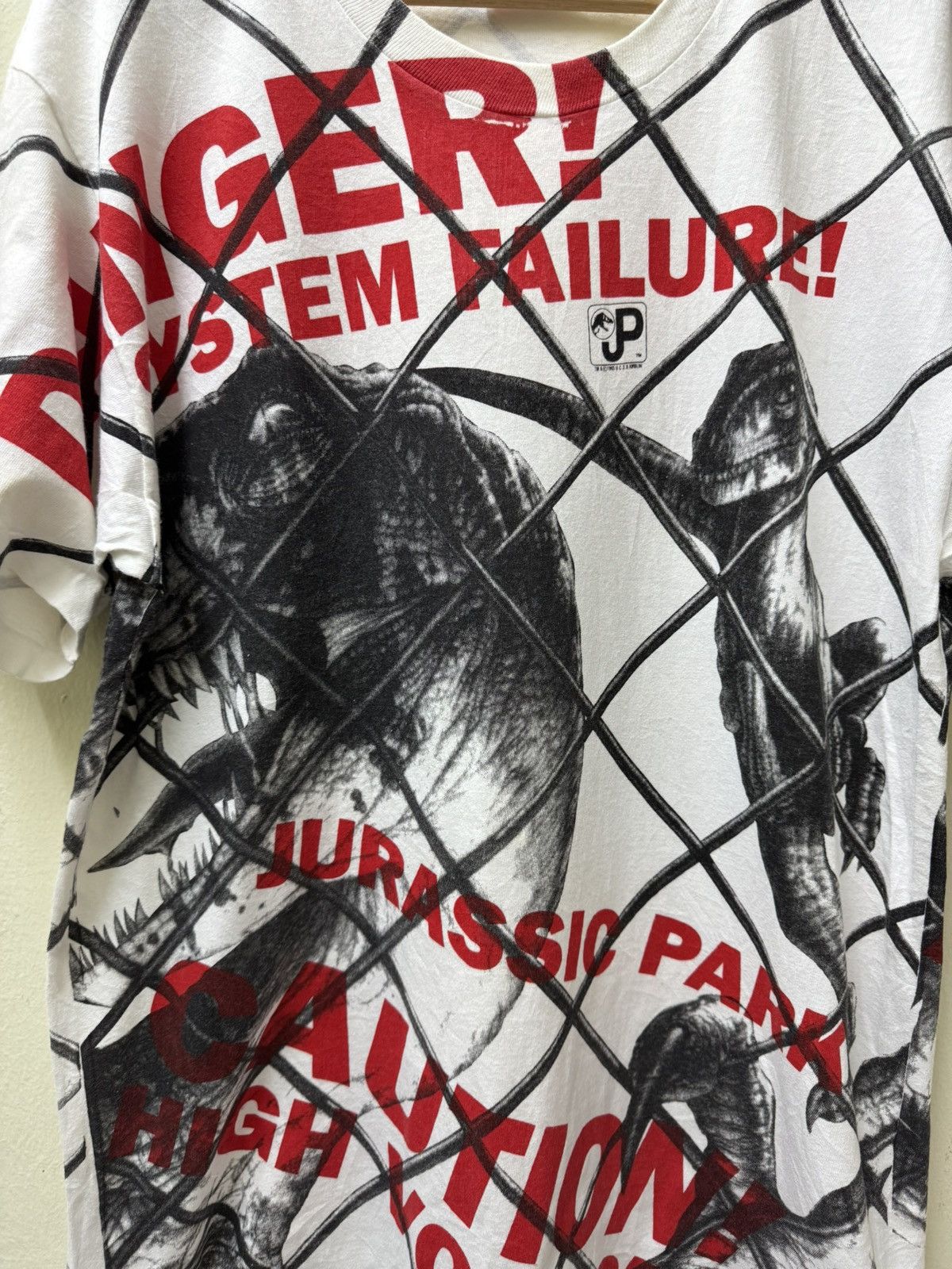 Vintage vintage 1993 Jurassic Park all-over print movie T-shirt Size US L / EU 52-54 / 3 - 9 Thumbnail