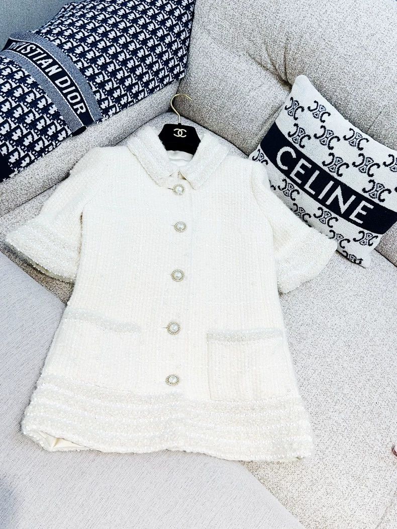 Chanel Chanel 18A Early Autumn High-end Handicraft Hamburger Seri Size XS / US 0-2 / IT 36-38 - 2 Thumbnail