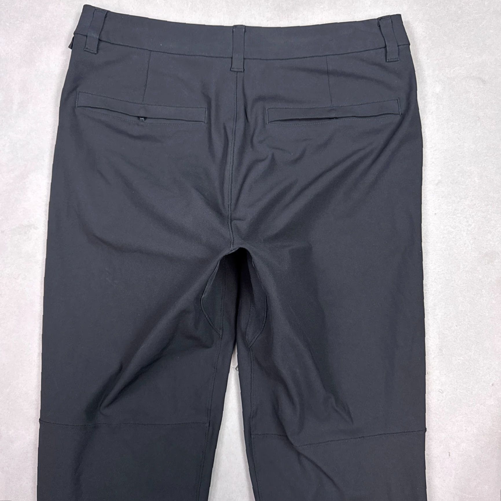 Lululemon Lululemon Mens Pants 30x31 Black Commission Slim Commute Warpstreme Chino Straight Pocket 5-Pocket Size US 30 / EU 46 - 4 Thumbnail