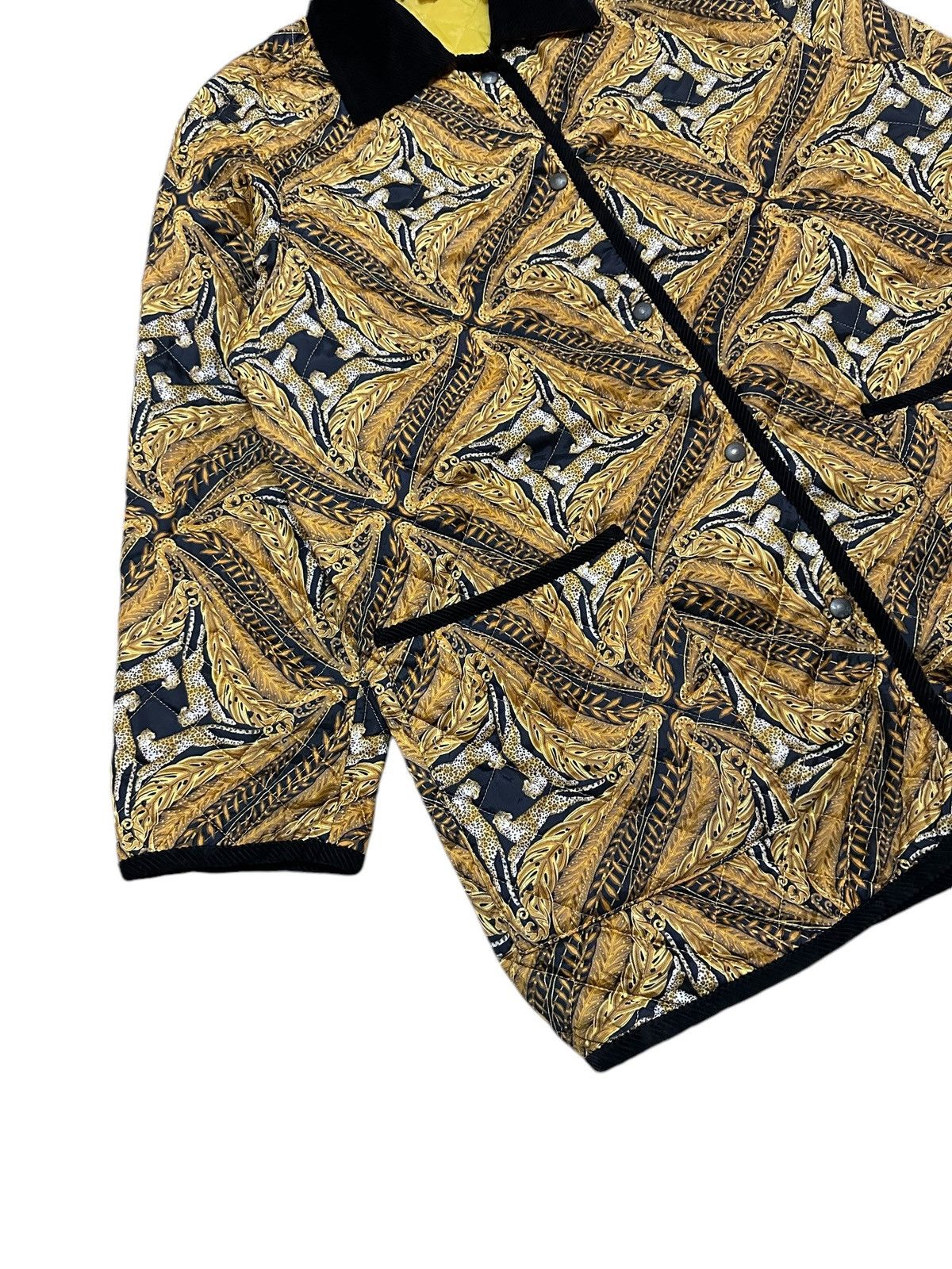 Salvatore Ferragamo Salvatore Ferragamo Quilted Jacket Full Print Luxury Size US M / EU 48-50 / 2 - 5 Thumbnail