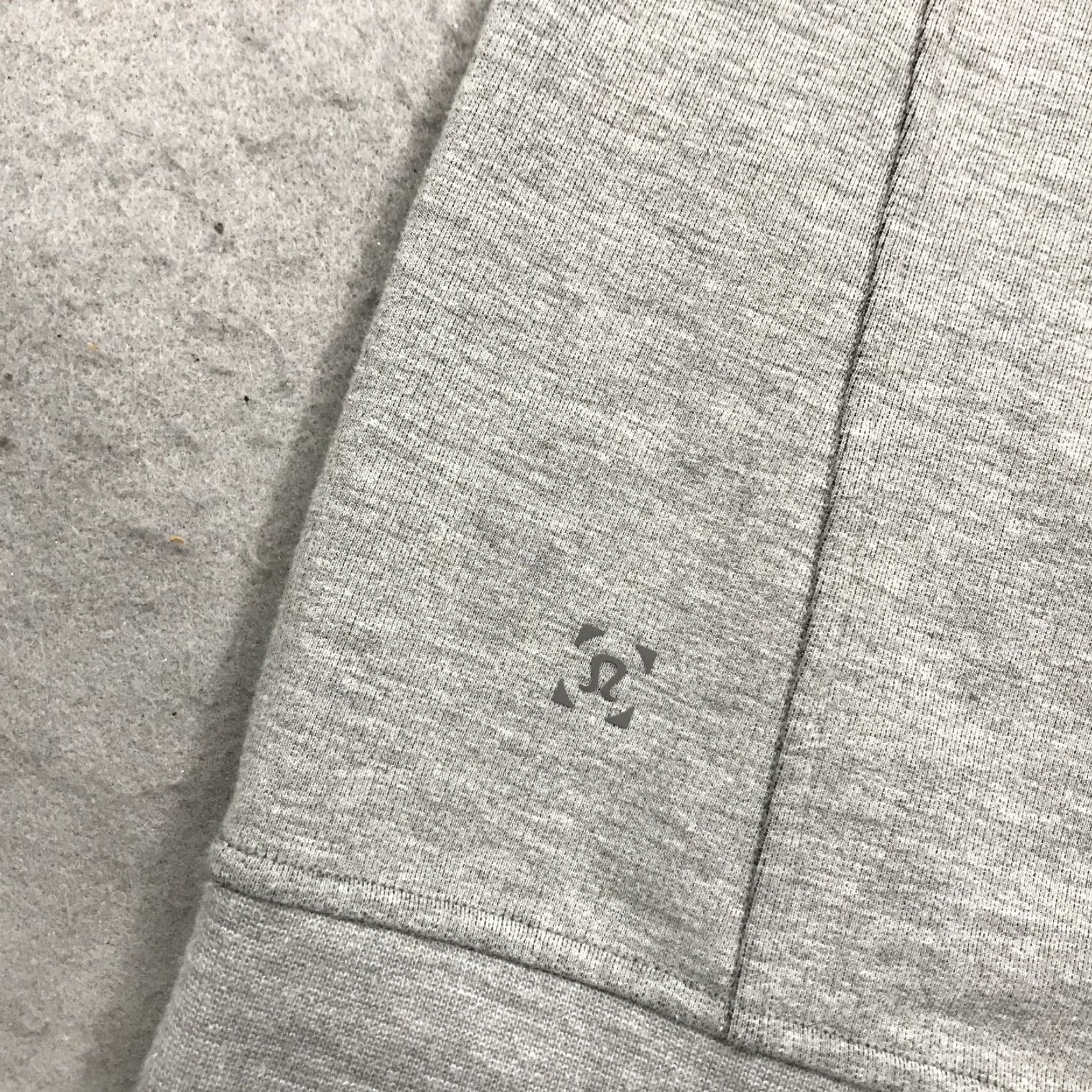 Lululemon Lululemon Sweatshirt Mens Small Gray Heather City Sweat Pullover Crewneck Shirt Gym & Training Size US S / EU 44-46 / 1 - 6 Thumbnail