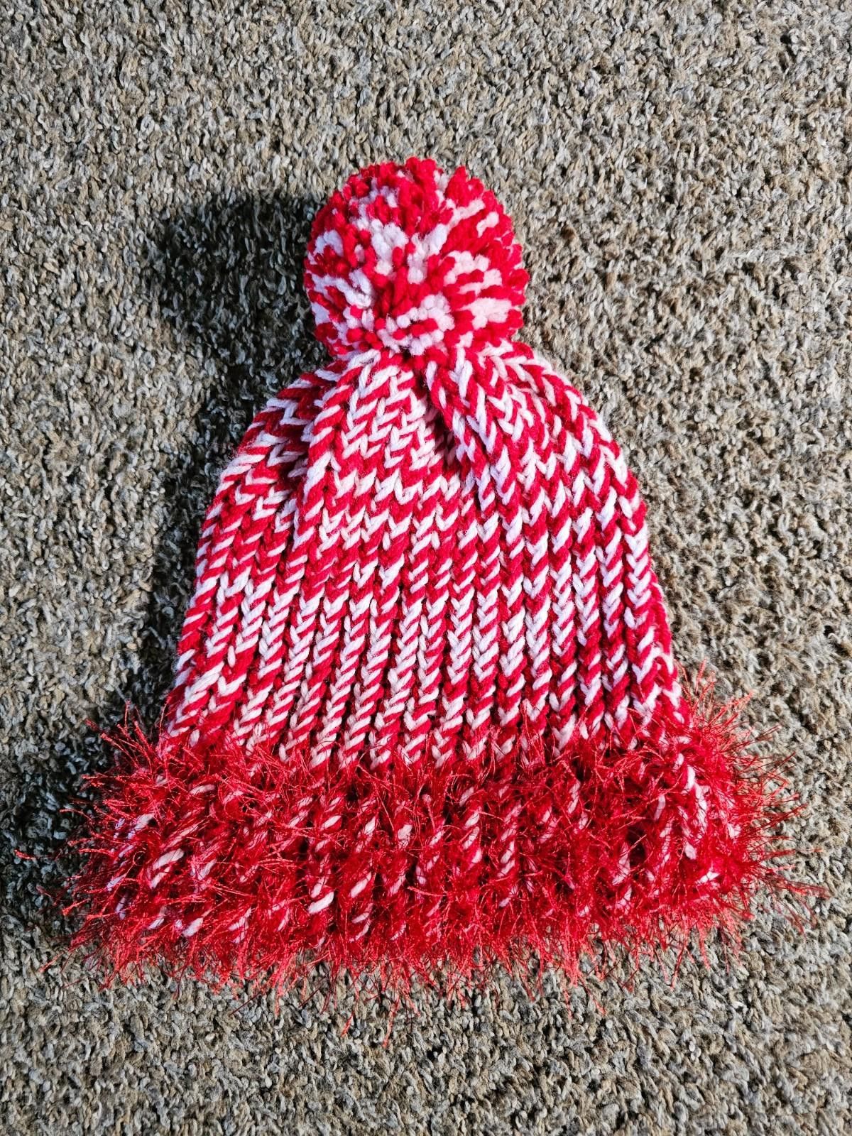 Handmade homemade CUTE yarn winter beanie hat Wisconsin Badger Colors Size ONE SIZE - 1 Thumbnail