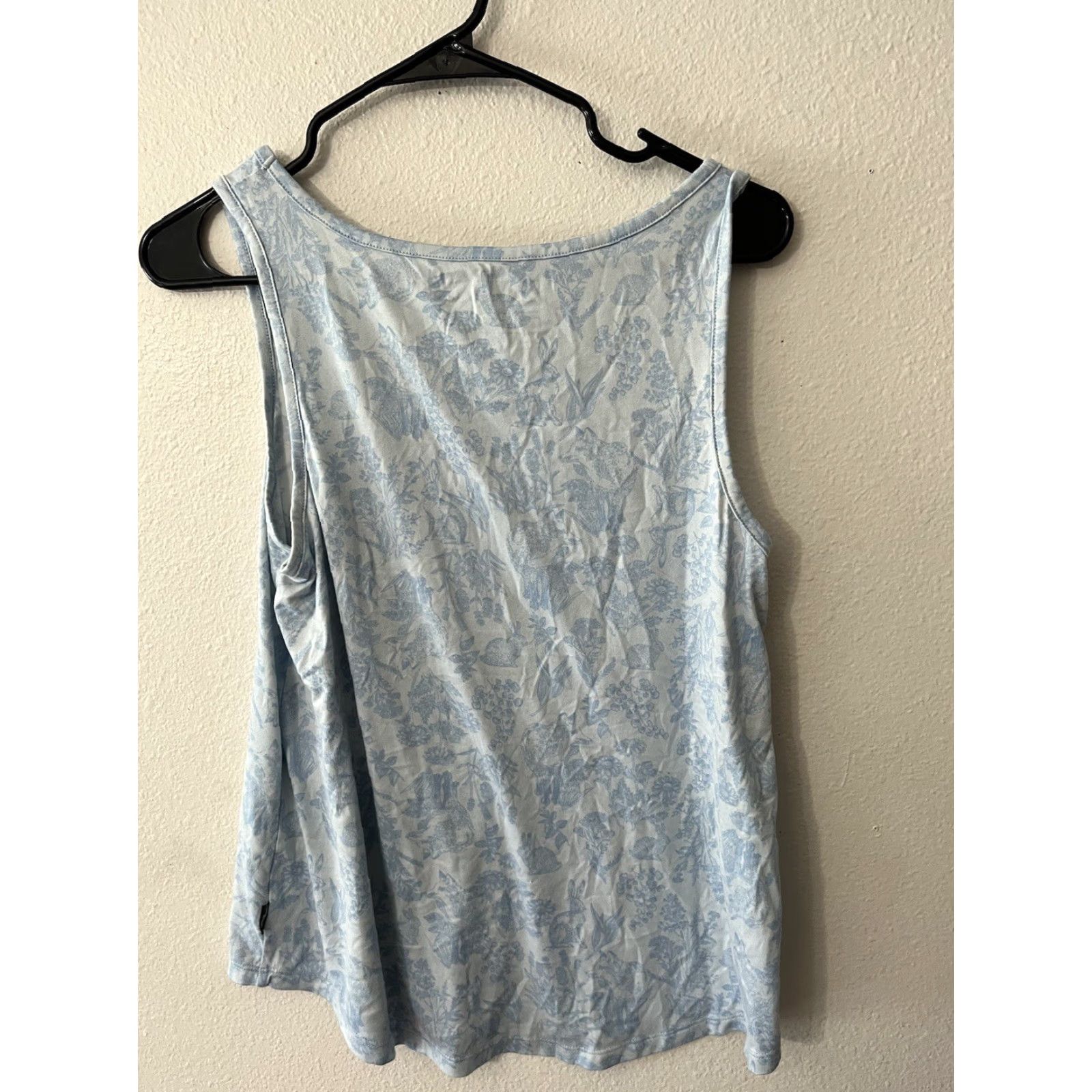 Eddie Bauer Eddie Bauer Sleepwear Tank Top Women's M Floral Sleeveless Scoop Neck Knit Stretch Pajama Top Blue Short Description: Size M / US 6-8 / IT 42-44 - 2 Thumbnail