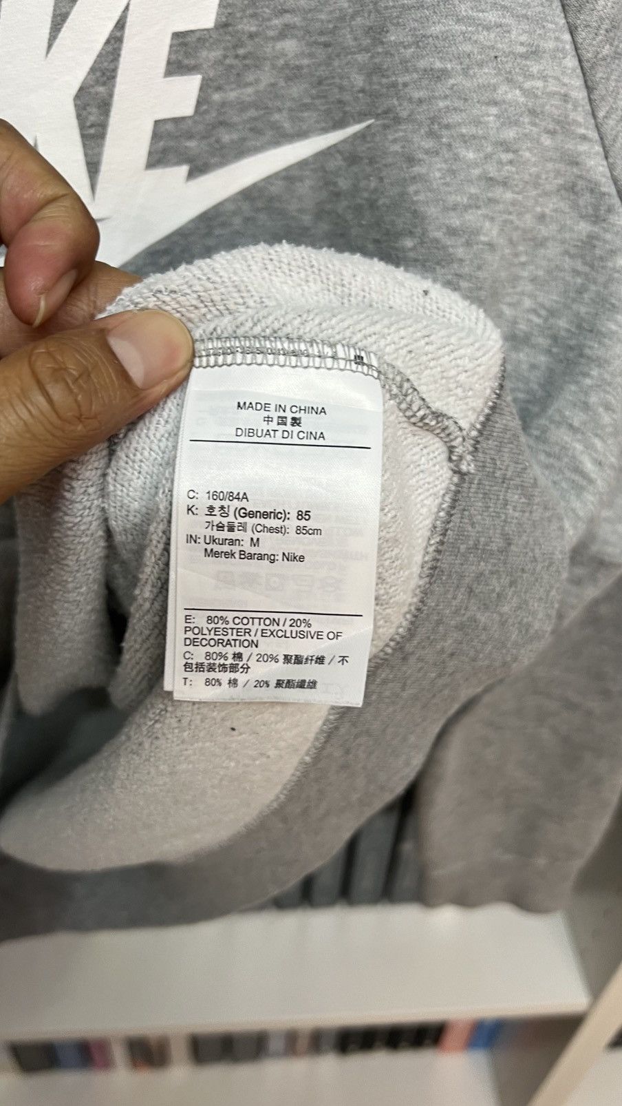 Nike Nike Swoosh Cropped Sweatshirt Size US M / EU 48-50 / 2 - 7 Thumbnail