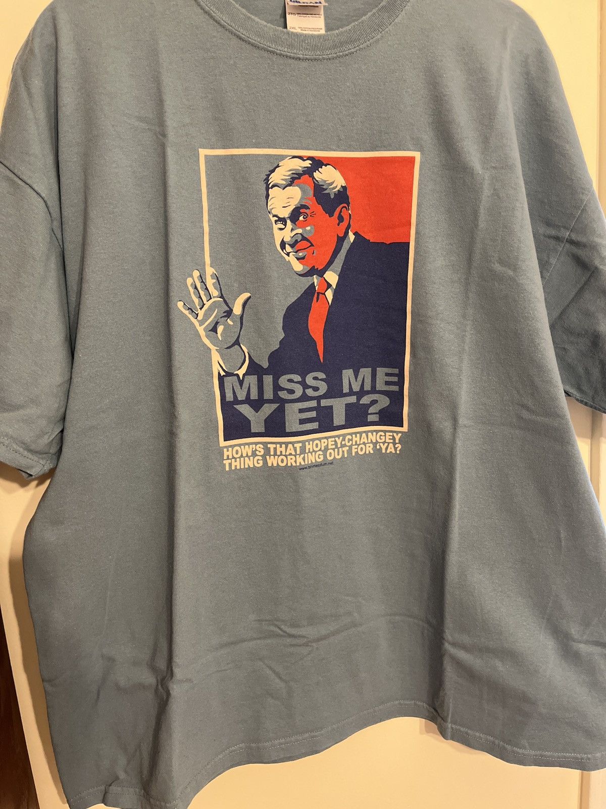 Vintage Blue T-shirt, spoof of Shepherd Fairey of George Bush Junior Size US XXL / EU 58 / 5 - 1 Thumbnail