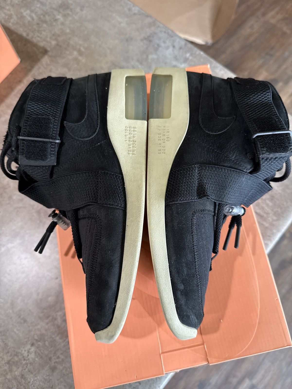 Fear of God × Nike Nike Air Fear Of God Raid ‘Black’ size 10.5 Size US 10.5 / EU 43-44 - 5 Thumbnail