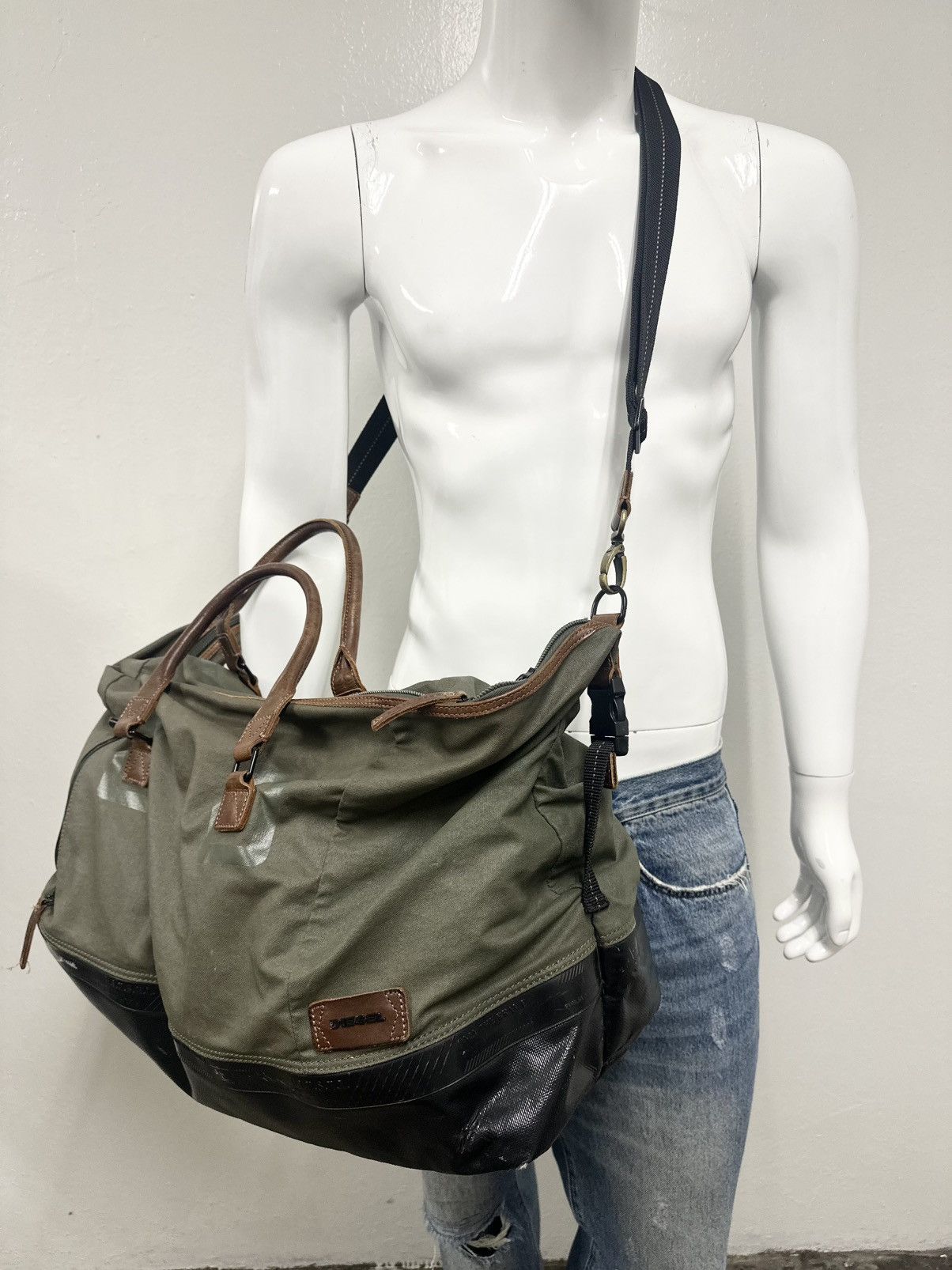 Diesel VTG Diesel Army Green Khaki Leather Trim Travel Duffle Bag Size ONE SIZE - 2 Thumbnail