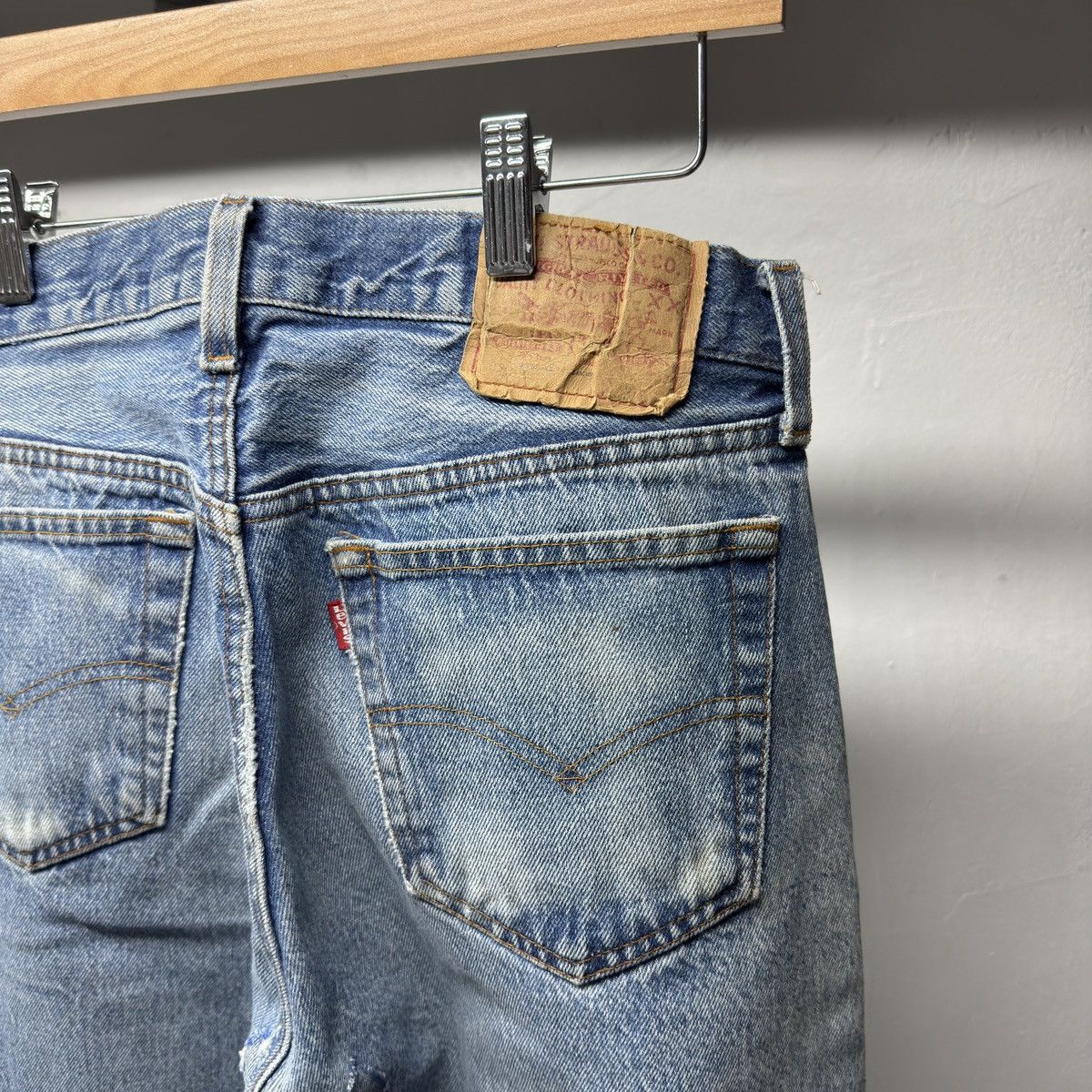 Levi's 80s Levi's 501 Thrashed Distressed Jeans ERD Grunge Chrome Size US 31 - 9 Thumbnail