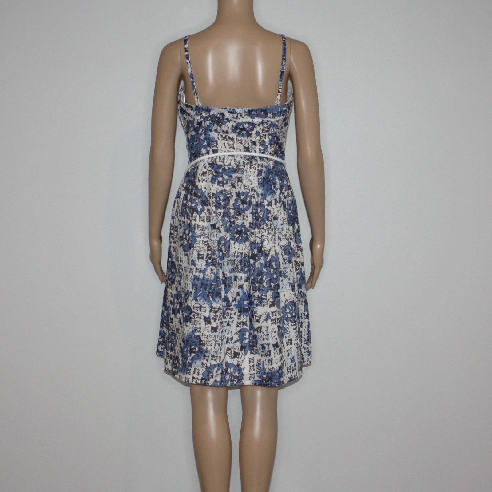 RW&CO. Blue Printed Summer Dress with Belt in size US 6 Size M / US 6-8 / IT 42-44 - 4 Thumbnail