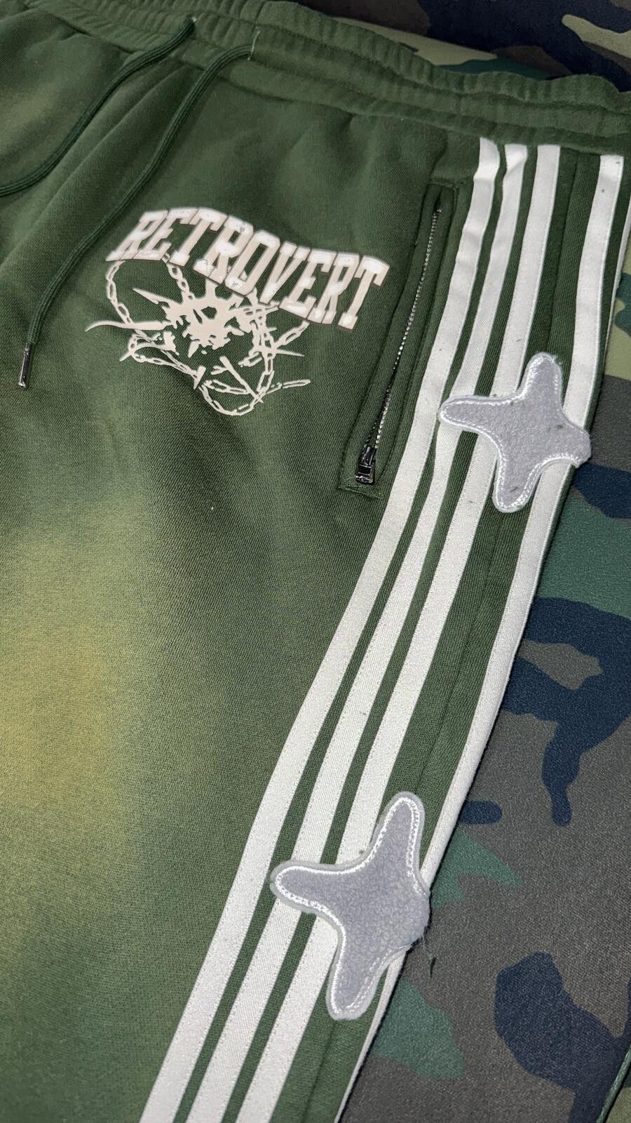 RETROVERT RetroVert Green Studded Destruction Pants Size US 36 / EU 52 - 2 Thumbnail