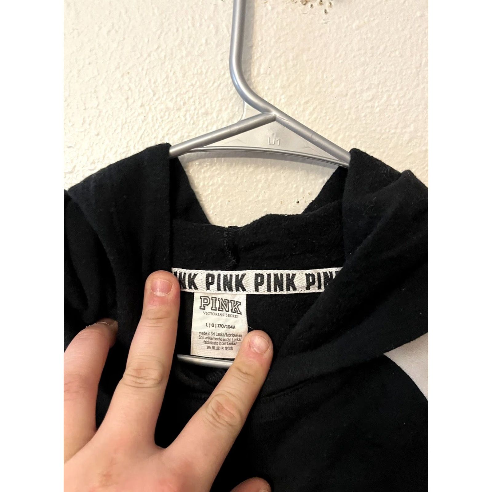 Victoria's Secret Victoria's Secret PINK Color Black Lightweight Hoodie Sweatshirt L Womens Pullover Sweatshirt Lightweight Black Hoodie Size L / US 10 / IT 46 - 2 Thumbnail
