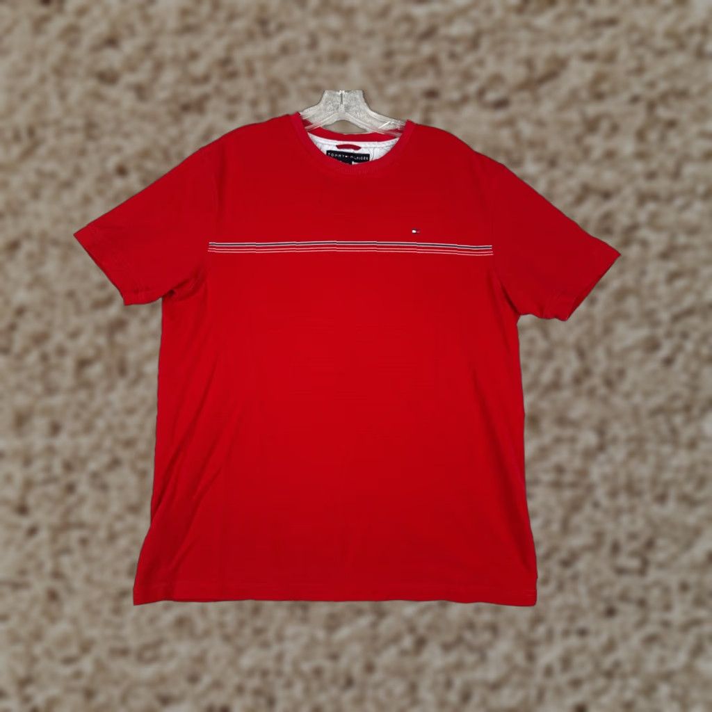 Tommy Hilfiger Tommy Hilfiger Shirt Adult Large Red Crew Neck Short Sleeve Cotton 100% Slim Logo Embroidered Mens Classic American 90s? Size US L / EU 52-54 / 3 - 1 Thumbnail