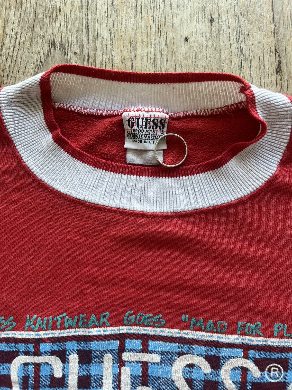 Vintage GUESS Sweater 1988’s Big logo