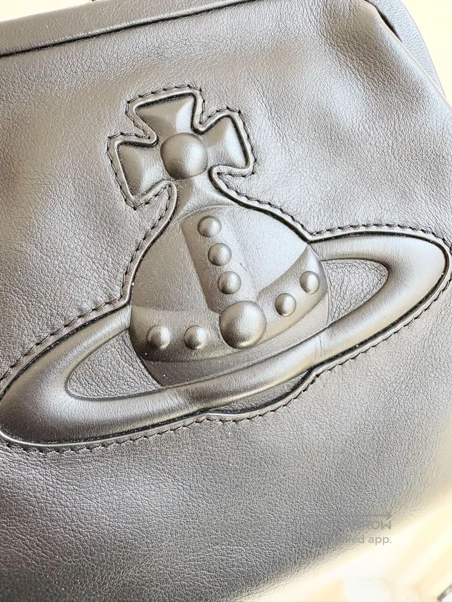 Vivienne Westwood Vivienne Westwood Embossed Saturn Shoulder Bag. Size ONE SIZE - 5 Thumbnail