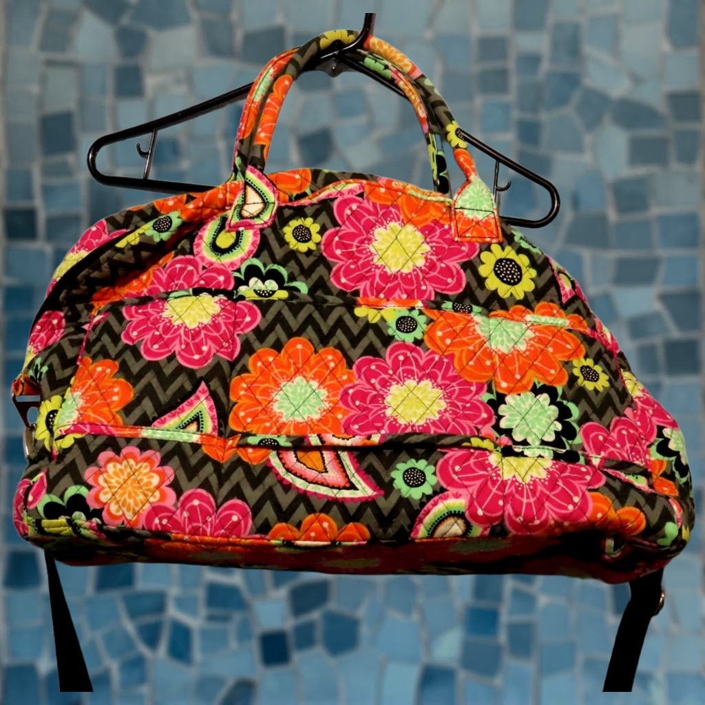 Vera Bradley Vera Bradley Grand Traveler Floral Weekendr Bag 14413-163 Hot Pink Interior, Multicolor Exterior, Duffle, Womens, XL, Zip, Travel, Casual, Business Size ONE SIZE - 1 Thumbnail