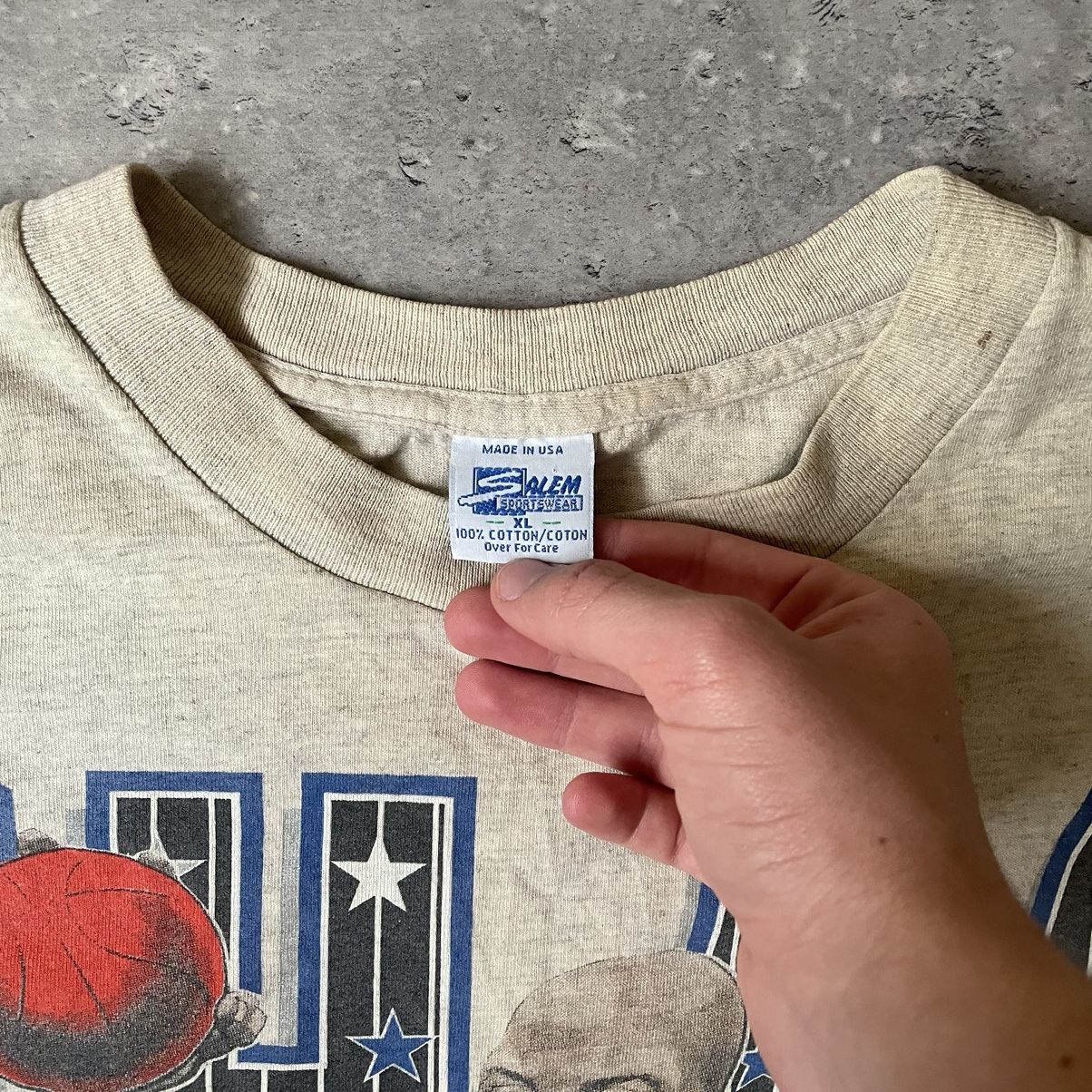 NBA × Salem Sportswear × Vintage VTG 90s NBA ORLANDO MAGIC O'NEAL SHAQ CARICATURE T-SHIRT Size US XL / EU 56 / 4 - 3 Thumbnail
