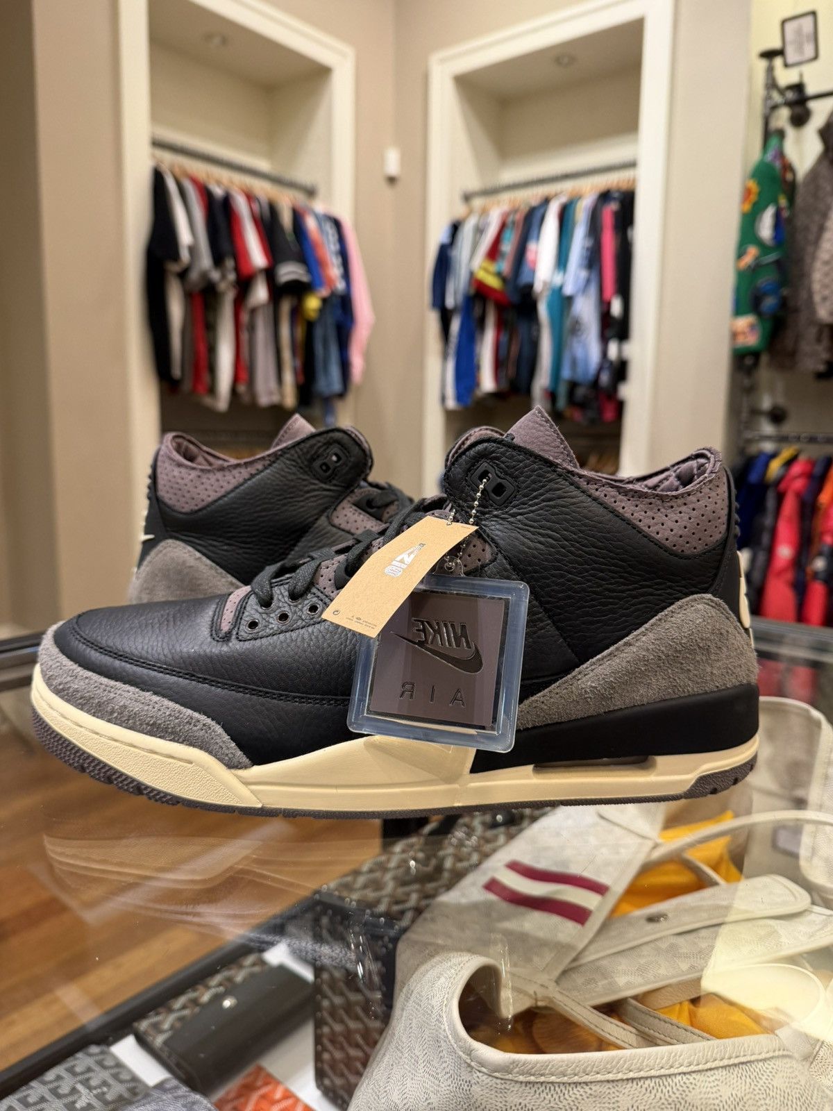Jordan Brand Jordan 3 Retro ‘A Ma Maniere While You Were Sleeping’ Size US 13 / EU 46 - 1 Thumbnail