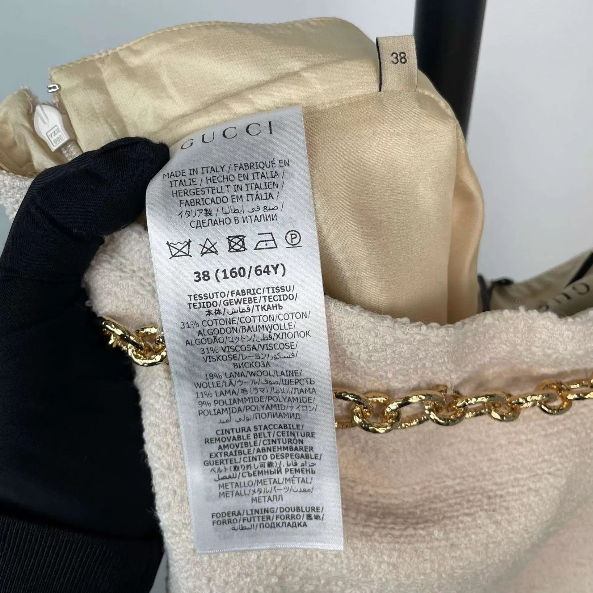 Gucci Gucci white chain skirt 38 new with tags Size 26" / US 2 / IT 38 - 4 Thumbnail