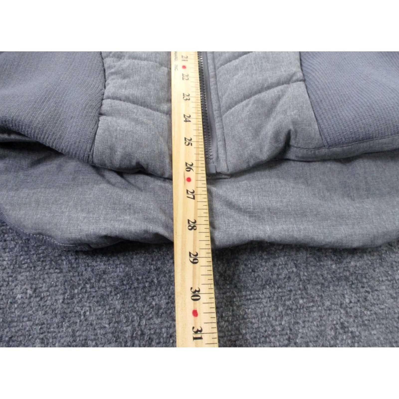 Gymshark Gymshark Jacket Womens L Puffer Stretch Running Athletic Logo Gray Size L / US 10 / IT 46 - 4 Thumbnail