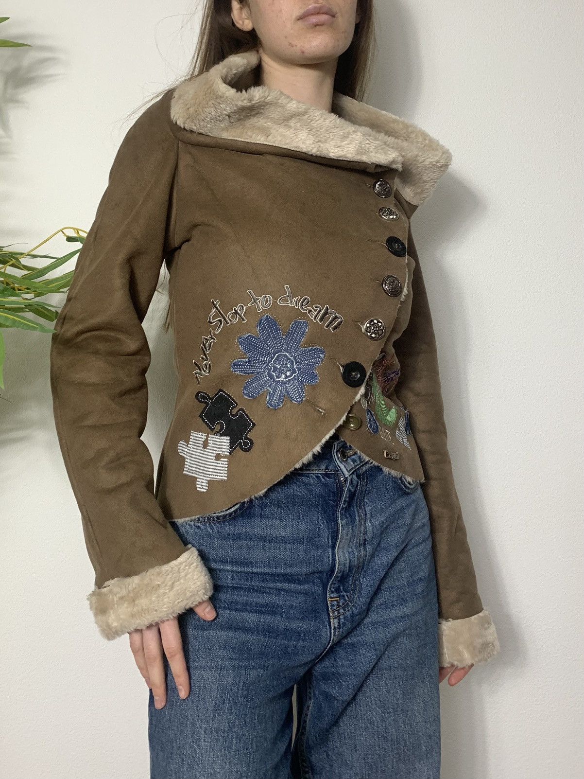 Desigual VINTAGE DESIGUAL AVANT GARDE 2000s SHEEPSKIN COAT Size XS / US 0-2 / IT 36-38 - 3 Thumbnail