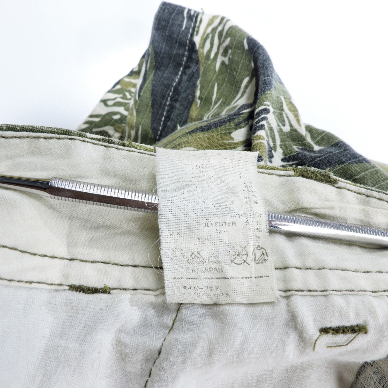 Neighborhood NEIGHBORHOOD TIGER STRIPES PATTERN COMBAT CARGO SHORT PANTS Size US 32 / EU 48 - 6 Thumbnail