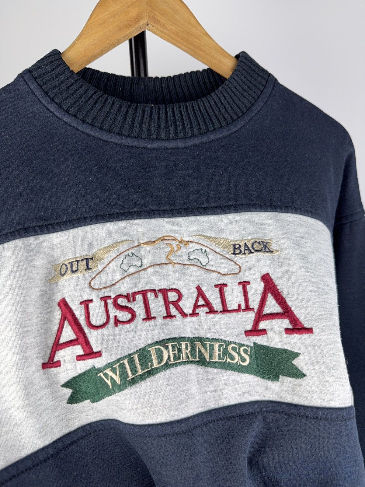 Vintage Vintage 90s Australia Wilderness Sweatshirt Navy Crewneck Size US L / EU 52-54 / 3 - 3 Thumbnail