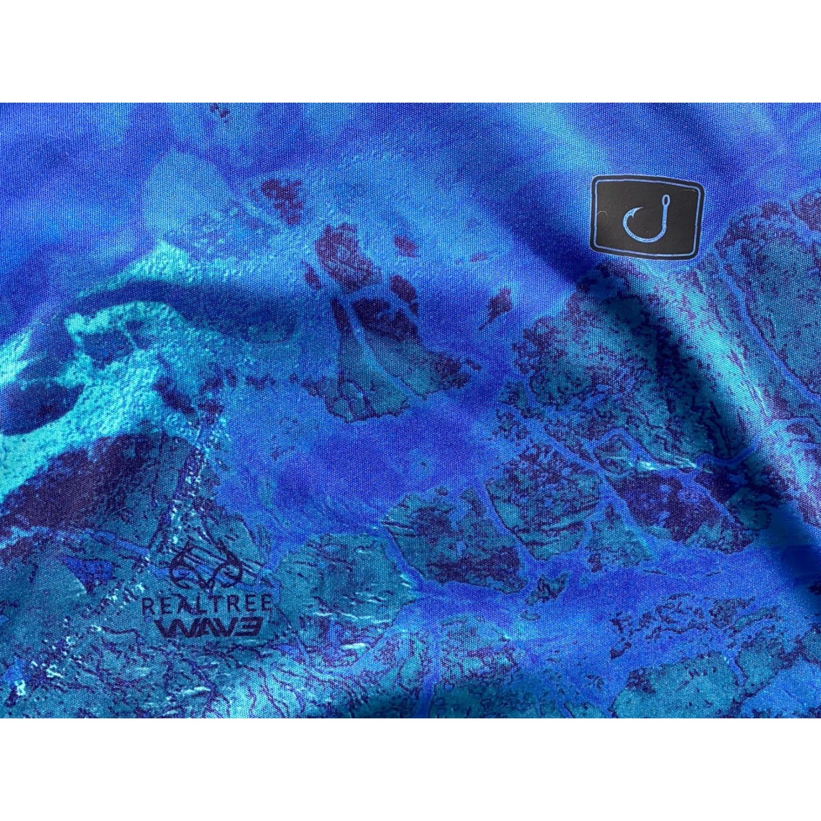 Realtree Avid Mens SMALL Hooded Long Sleeve Realtree Wav3 Moisture Wicking UV Protection Shirt Hoodie Camouflage Blue Mens Size US S / EU 44-46 / 1 - 6 Thumbnail