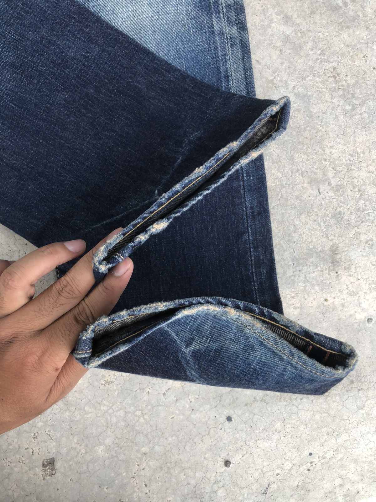 OMNIGOD Japanese OMNIGOD 50053 Distressed Jeans Selvedge Jeans Size US 32 / EU 48 - 17 Thumbnail
